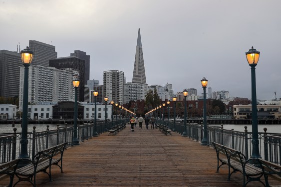TechCrunch+ roundup: H-1B worker advice, managing remote teams, and pitch deck teardown