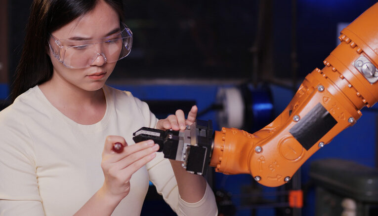 Robots Powered by Internet-Trained AI Exhibit Racist and Sexist Biases, Study Finds